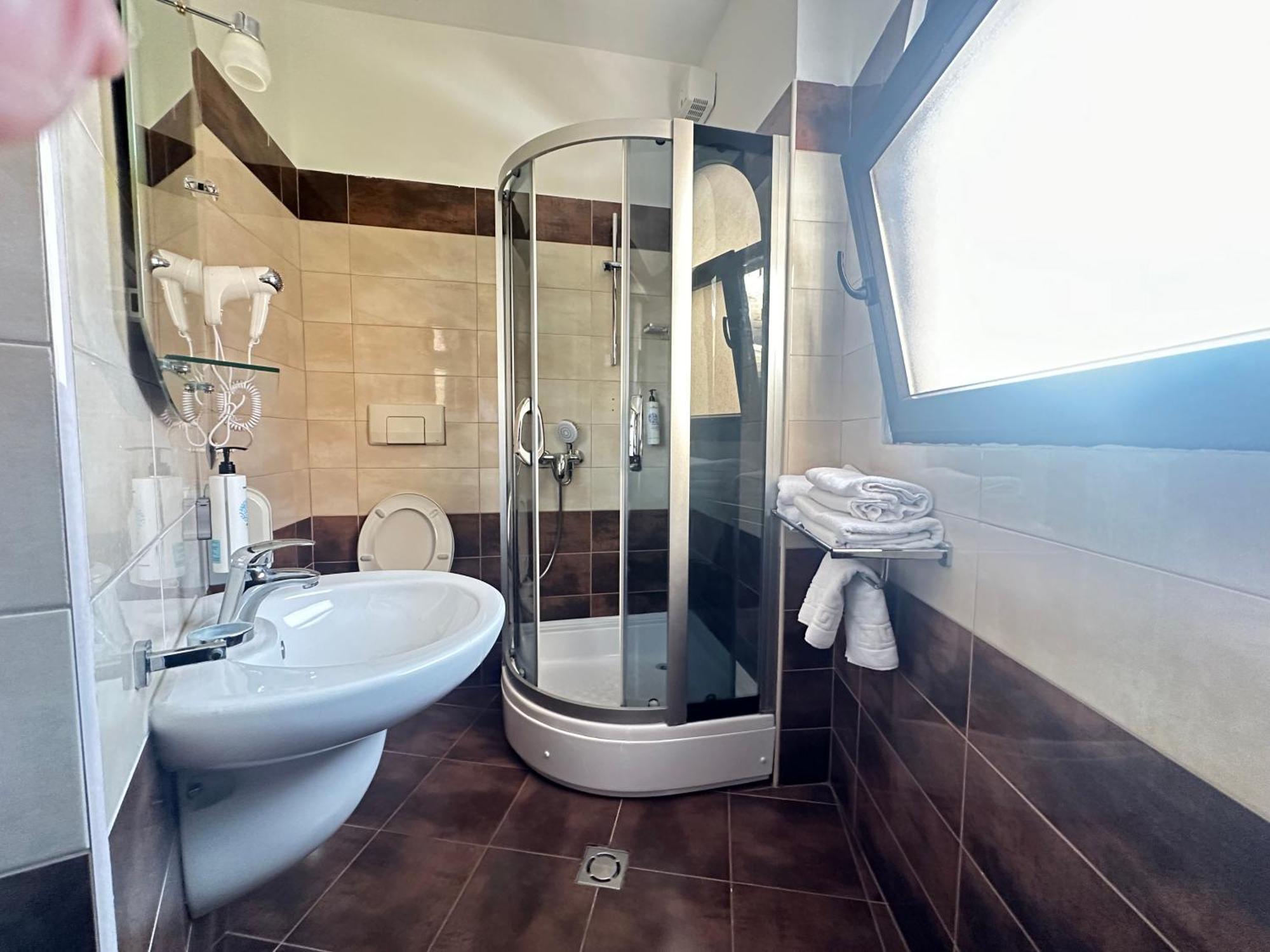 Panorama Rooms Hotel Near The Old Bazaar Krujë 외부 사진